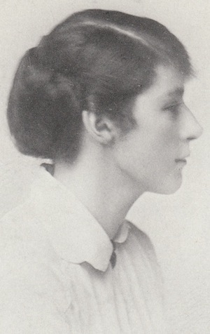 Edith Tolkien in 1916